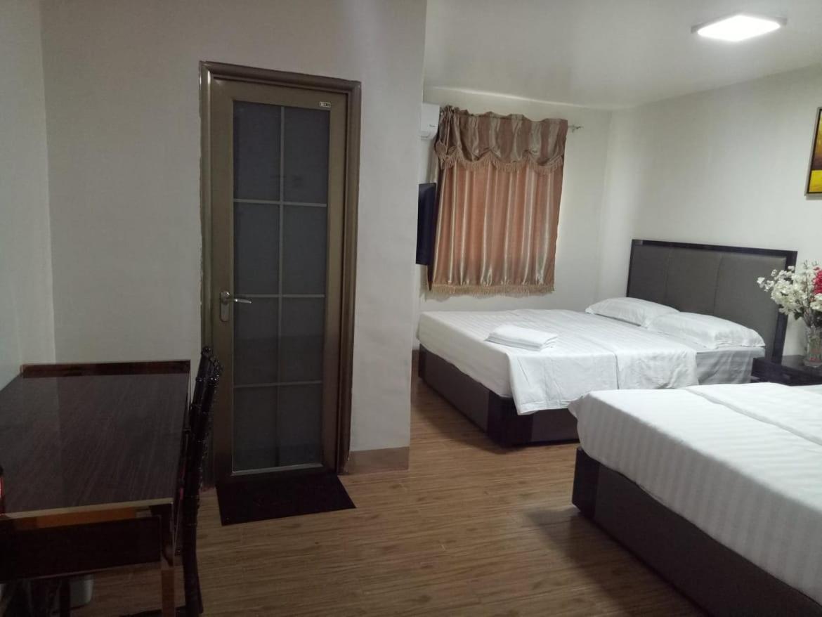 Meaco Royal Hotel - Batangas City Bagian luar foto
