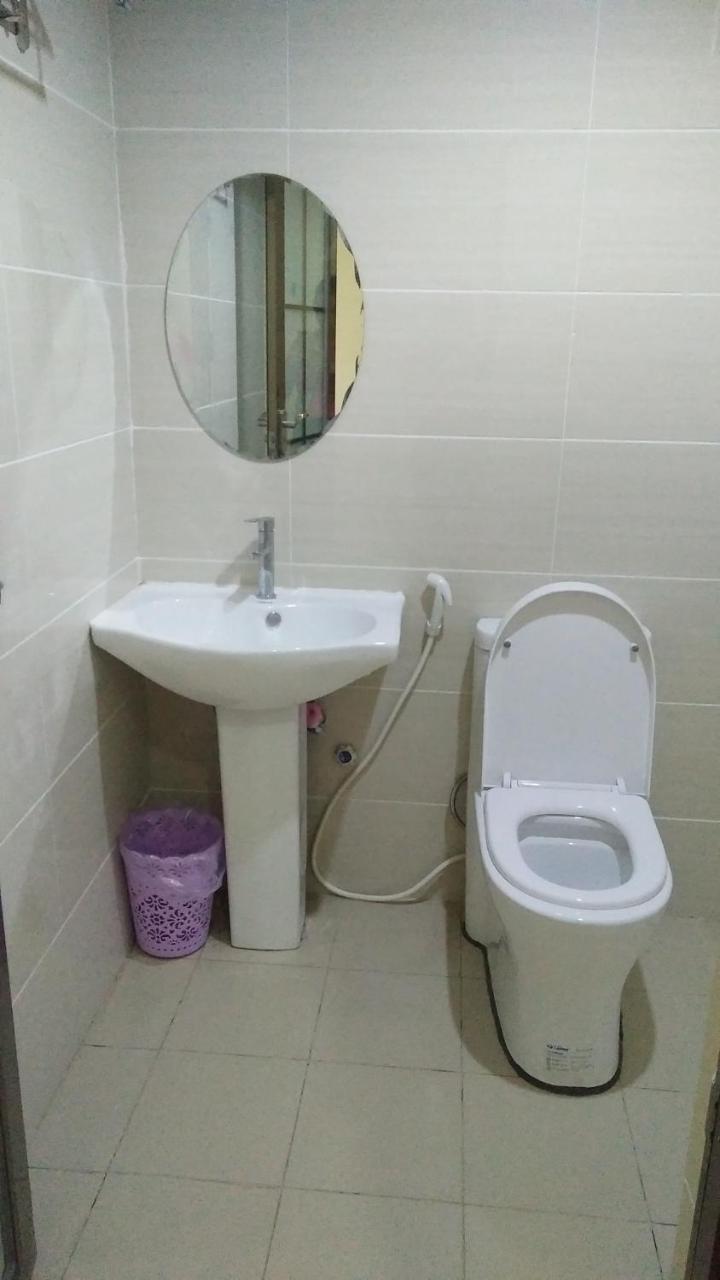 Meaco Royal Hotel - Batangas City Bagian luar foto