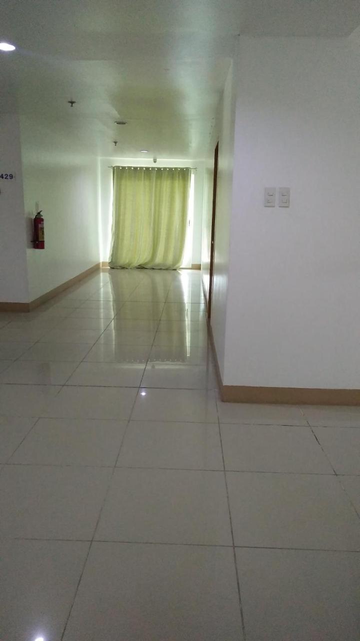 Meaco Royal Hotel - Batangas City Bagian luar foto